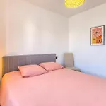 Charmante Maison Proche Hébergement de vacances *