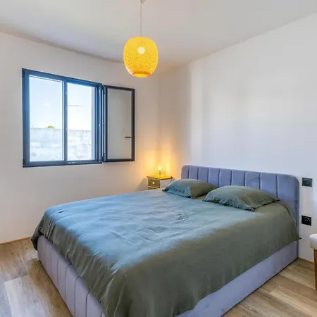 Nyaraló Charmante Maison Proche